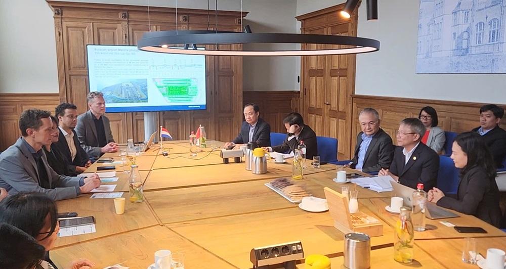 Đà Nẵng kêu gọi doanh nghiệp Hà Lan đầu tư phát triển sân bay, cảng biển