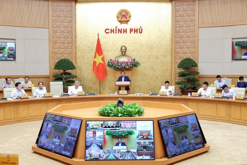 kinh-te-vi-mo-on-dinh-cac-can-doi-lon-duoc-dam-bao-gdp-tang-hon-8