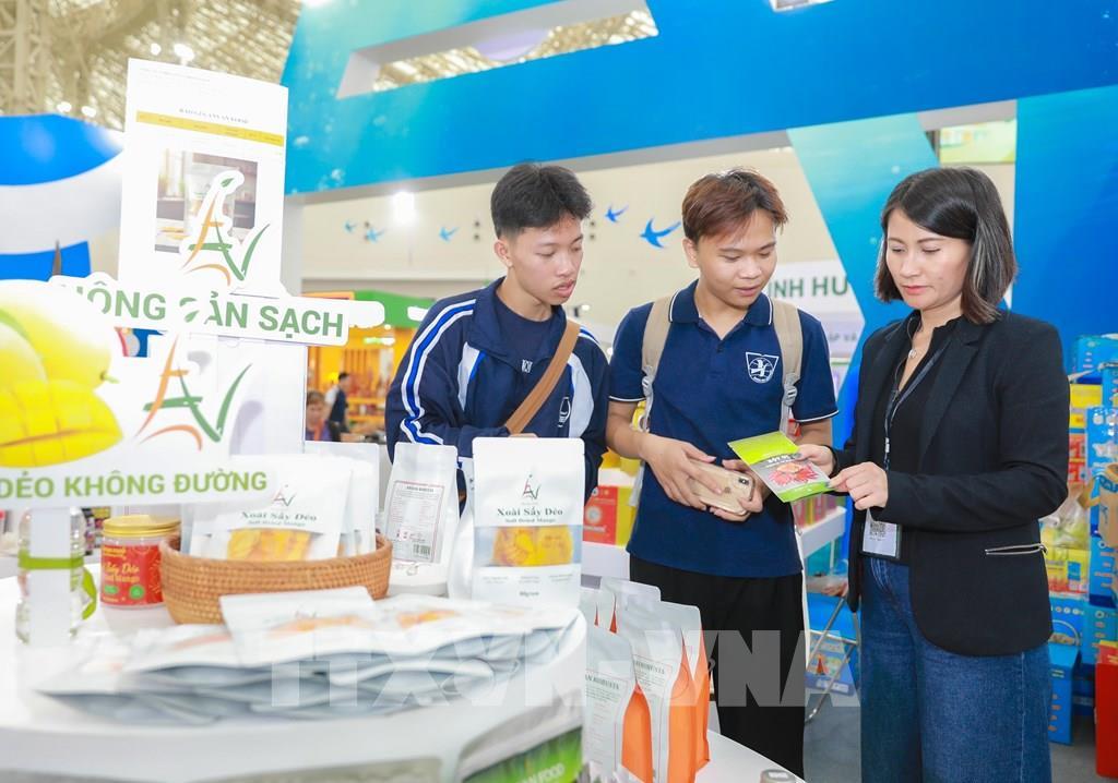 nang-tam-vi-the-thuong-hieu-viet