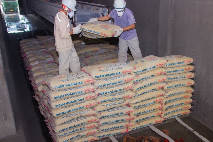 Loạt doanh nghiệp xi măng đồng loạt tăng giá bán