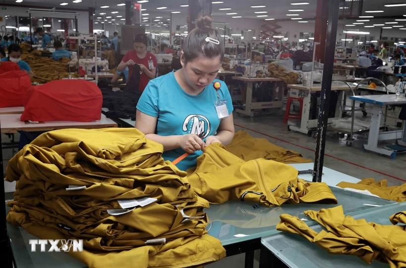 Những chính sách mới nổi bật có hiệu lực trong tháng 4 năm 2025