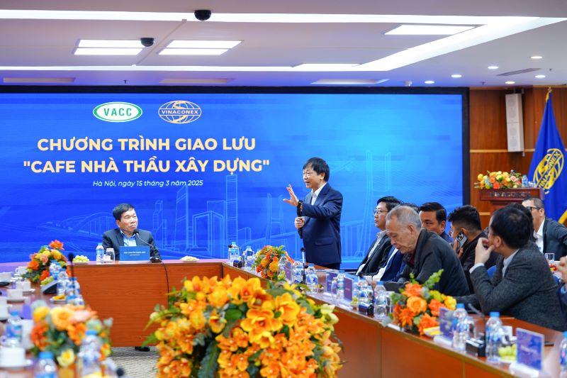 nha-thau-ky-vong-ket-thuc-ban-truong-ca-don-gia-dinh-muc-bat-cap