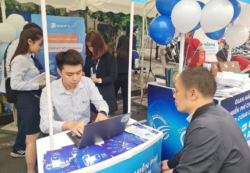 ha-noi-trien-khai-chu-ky-so-chuyen-dung-cong-vu-theo-mo-hinh-chinh-quyen-dia-phuong-2-cap