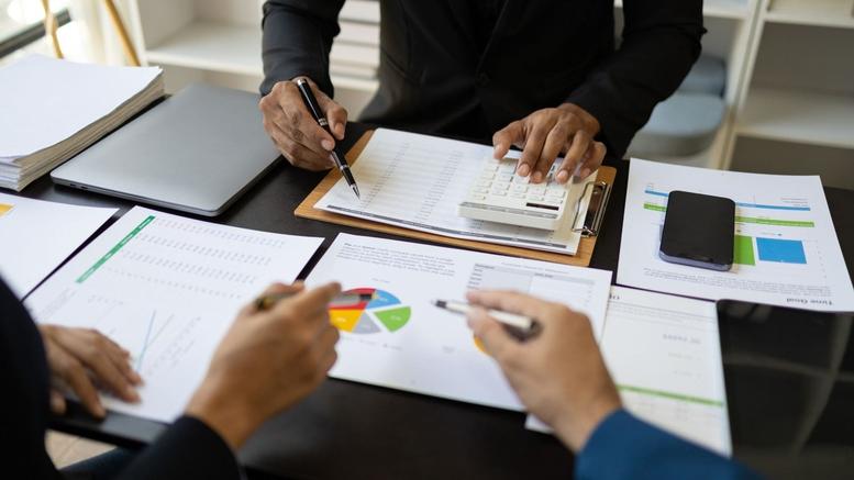 Rút ngắn thời gian giải quyết thủ tục cấp đổi, cấp bổ sung nội dung hoạt động vào Giấy phép và tổ chức, hoạt động của TCTD phi ngân hàng