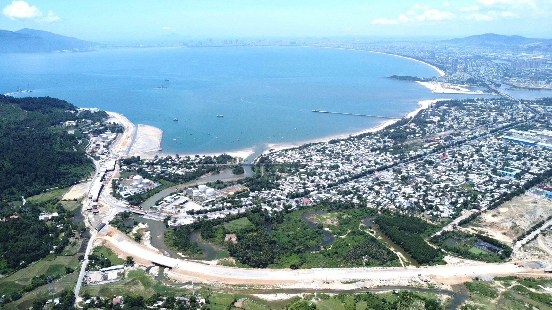 khu-thuong-mai-tu-do-da-nang-luoc-bo-giay-phep-dau-tu-nhieu-linh-vuc-uu-tien