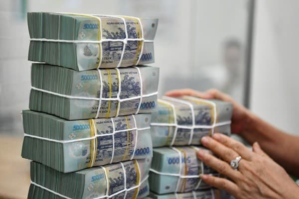 ngan-hang-vua-va-nho-tham-vong-loi-nhuan-tang-cao