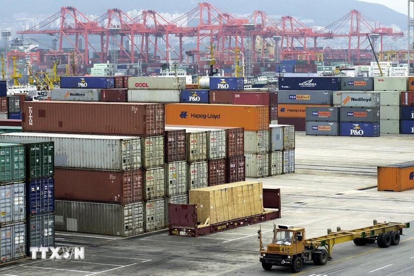 Xuất khẩu Hàn Quốc dịch chuyển mạnh sang Việt Nam và ASEAN