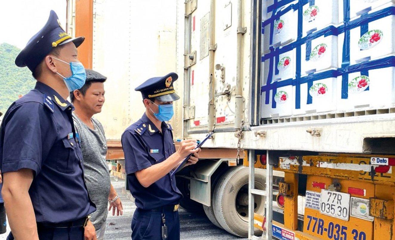 Loạt giám đốc doanh nghiệp FDI bị đề xuất tạm hoãn xuất cảnh do nợ thuế