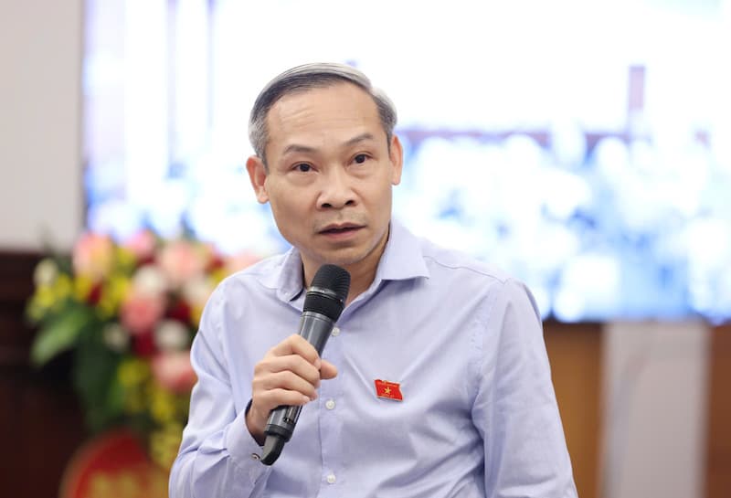 duong-sat-toc-do-cao-thi-diem-dat-cho-nha-o-thuong-mai-van-dang-cho-tham-tra