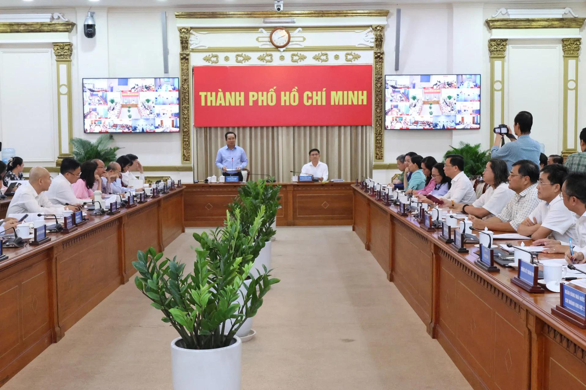 tphcm-thu-hut-gan-1-ty-usd-von-fdi-trong-2-thang