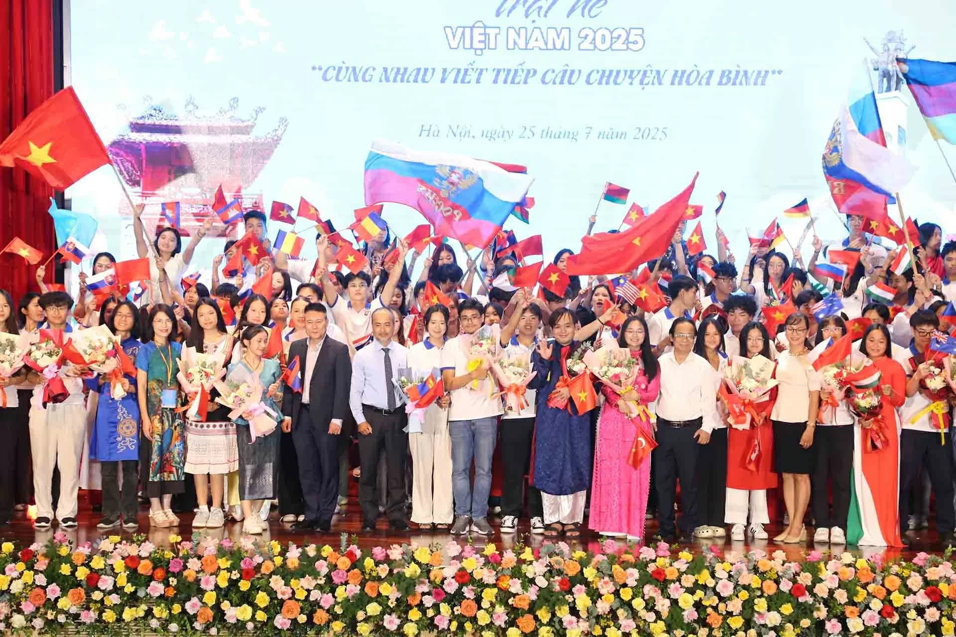 luat-quoc-tich-sua-doi-tin-hieu-don-chao-hoi-huong