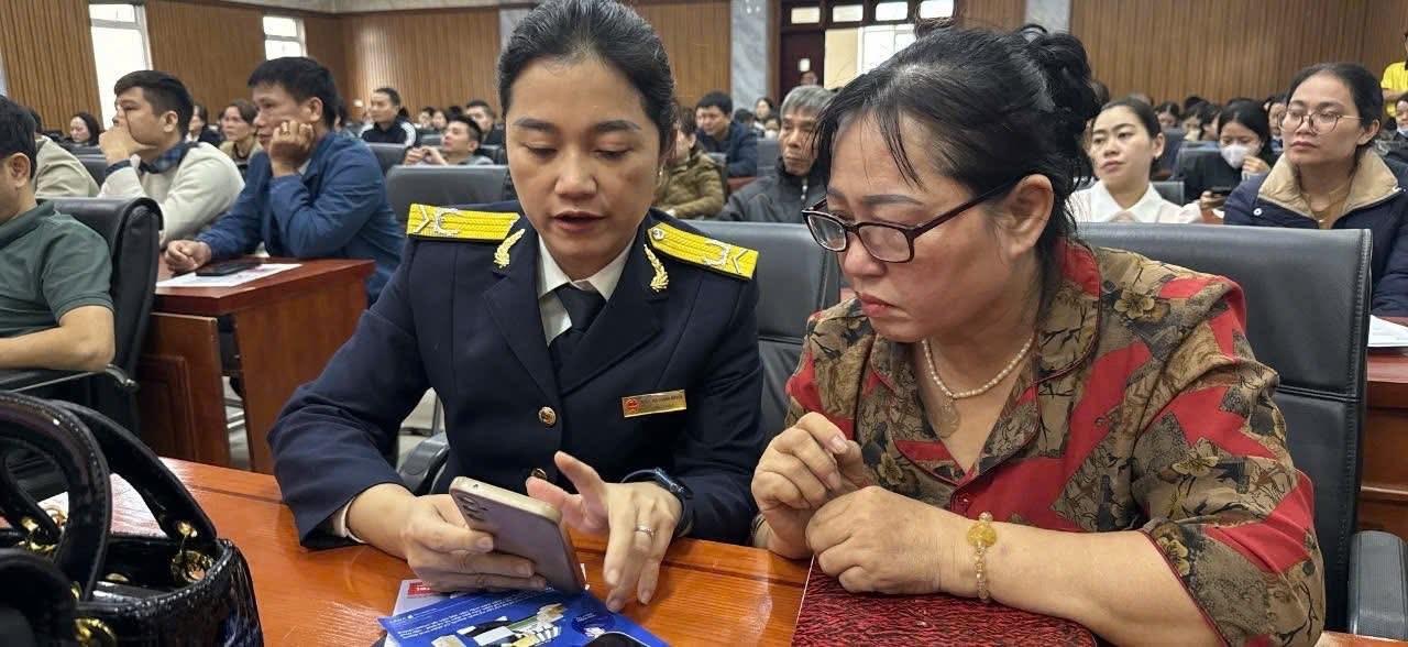 Ngành Thuế sẵn sàng đồng hành cùng hộ kinh doanh chuyển từ thuế khoán sang kê khai