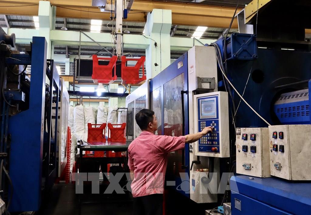 doanh-nghiep-tang-toc-san-xuat-xuat-khau