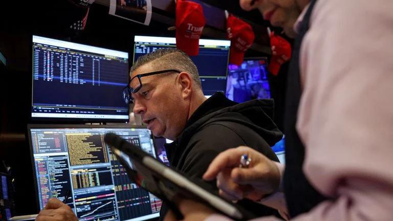 moi-anh-nhin-dang-do-don-vao-dong-thai-cua-fed-ve-lai-suat-trong-thang-12